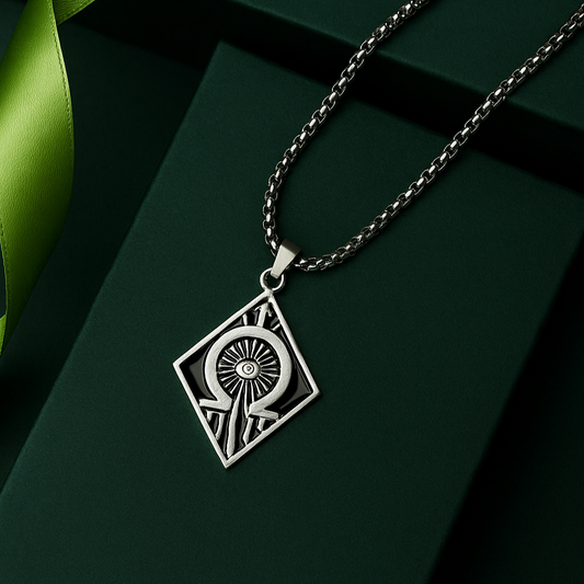 Elon Necklace Pendant With Chain